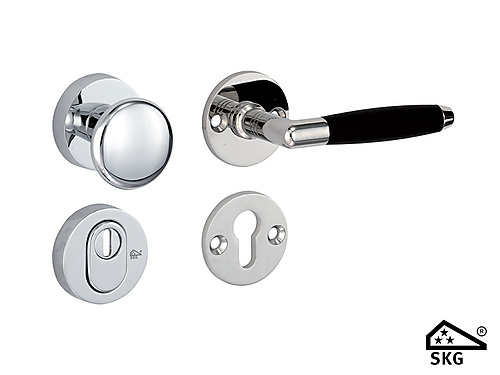 Buitendeur beslag op rozetten - Ton Ebben (fr)