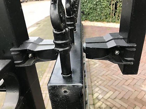 Geleidewiel + houder voor schuifpoort (fr)