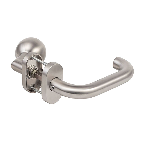 KNOP-KRUK GARNITUUR OP OVAALROZET